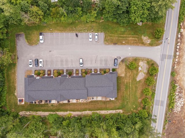 34 Ponemah Hill Rd Unit 2, Milford, NH 03055