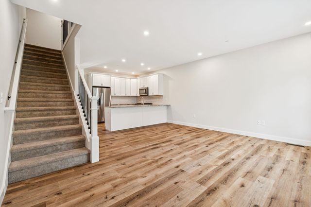 34 Ponemah Hill Rd Unit 2, Milford, NH 03055