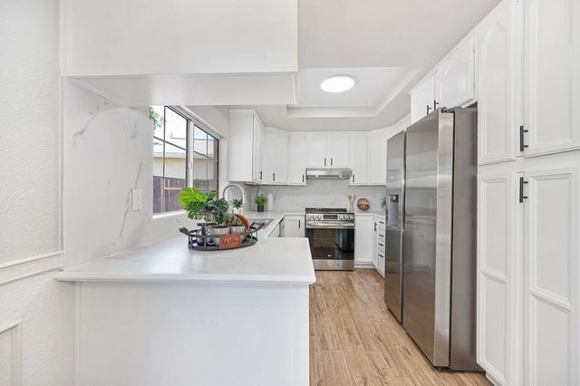4165 Westporter Dr, Sacramento, CA 95826