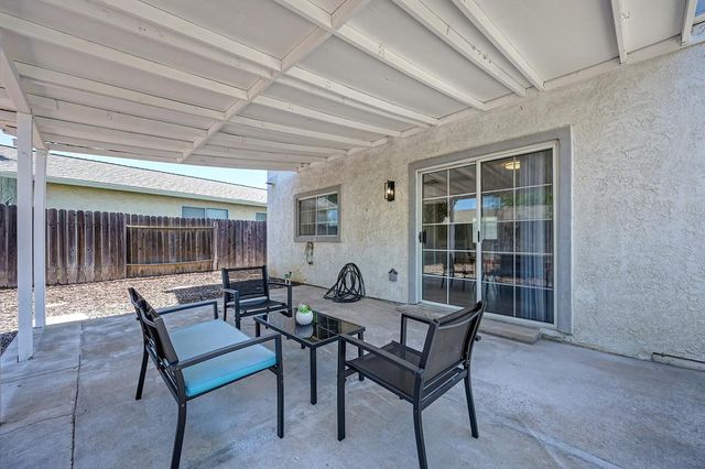 4165 Westporter Dr, Sacramento, CA 95826