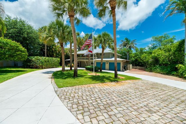 304 SW Indian Groves Drive, Stuart, FL 34994