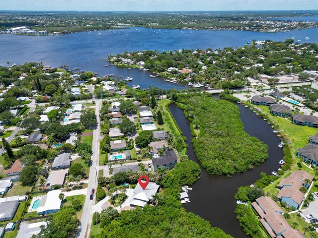 304 SW Indian Groves Drive, Stuart, FL 34994