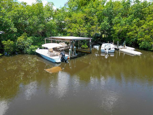 304 SW Indian Groves Drive, Stuart, FL 34994