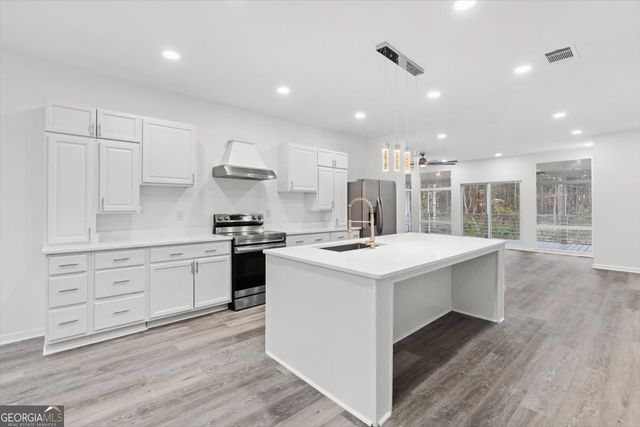 140 Indian Lake Drive, Hiram, GA 30141