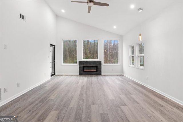 140 Indian Lake Drive, Hiram, GA 30141