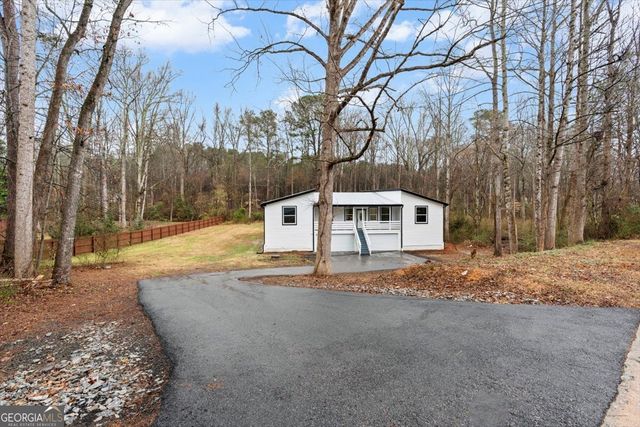 140 Indian Lake Drive, Hiram, GA 30141