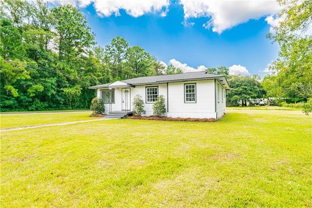 2901 Club House Road, Mobile, AL 36605