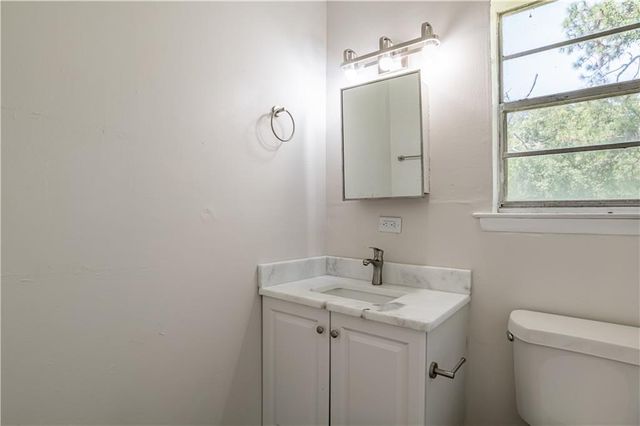 2901 Club House Road, Mobile, AL 36605