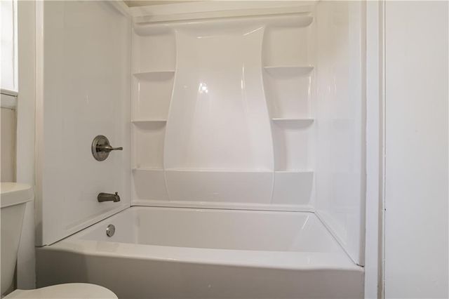 2901 Club House Road, Mobile, AL 36605