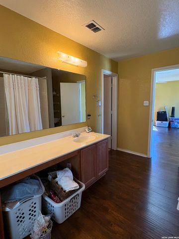 4711 Appaloosa Run, San Antonio, TX 78244