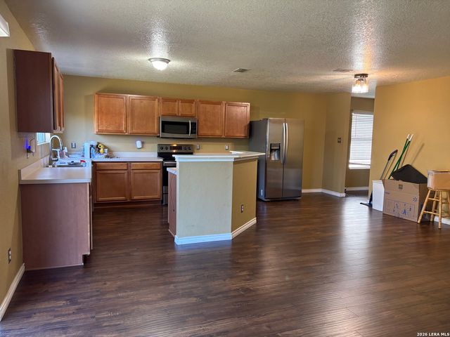 4711 Appaloosa Run, San Antonio, TX 78244