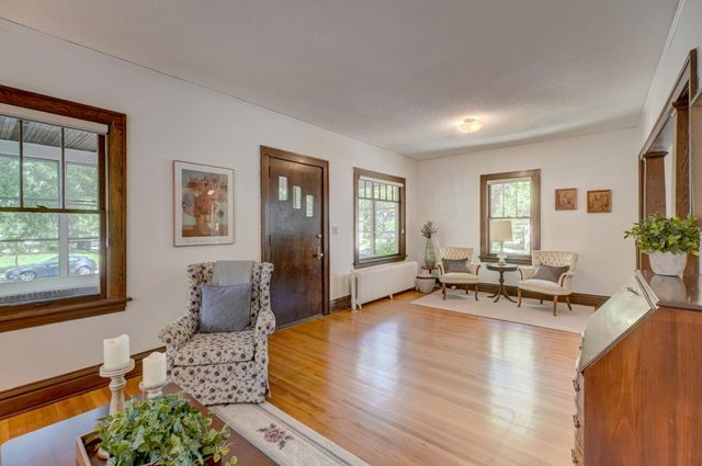 3301 47th Avenue S, Minneapolis, MN 55406