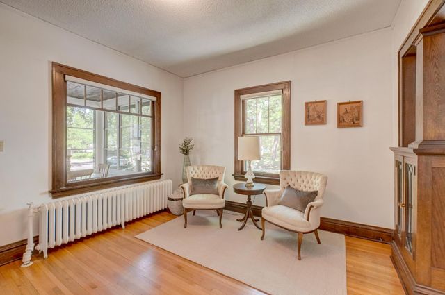 3301 47th Avenue S, Minneapolis, MN 55406