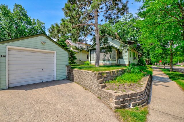 3301 47th Avenue S, Minneapolis, MN 55406
