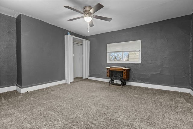 920 Wymore St, Elliott, PA 15220