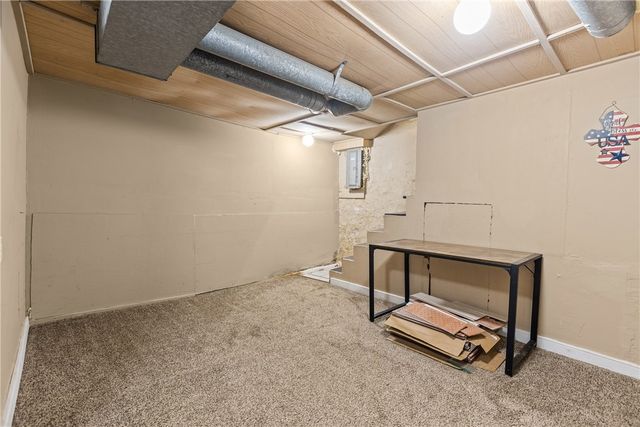 920 Wymore St, Elliott, PA 15220