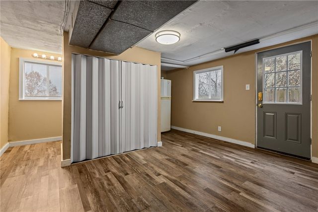 920 Wymore St, Elliott, PA 15220