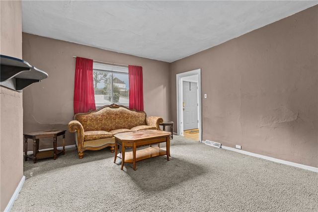 920 Wymore St, Elliott, PA 15220