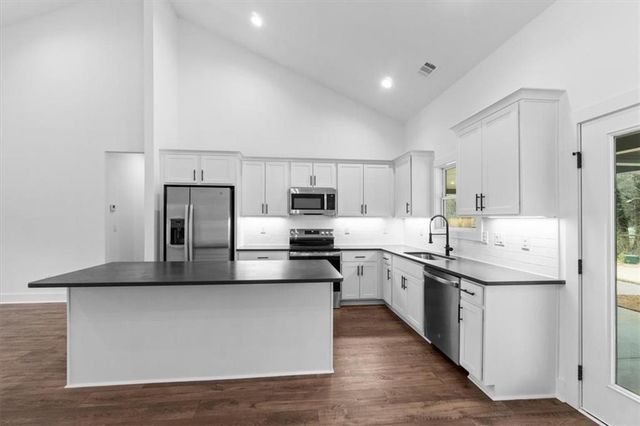 114 Henson Drive, Monroe, GA 30655