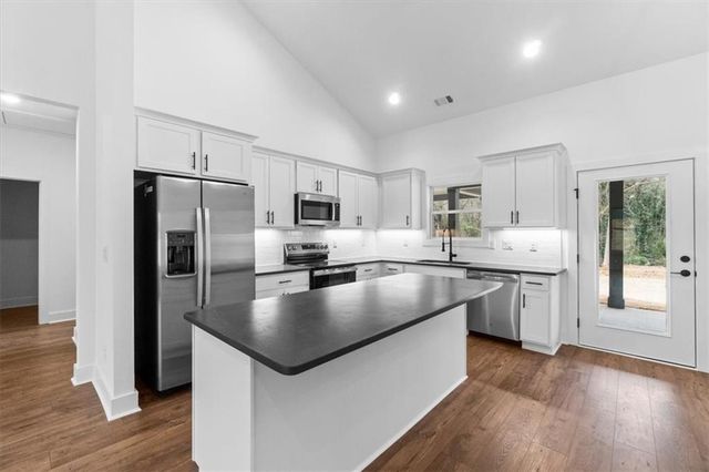 114 Henson Drive, Monroe, GA 30655