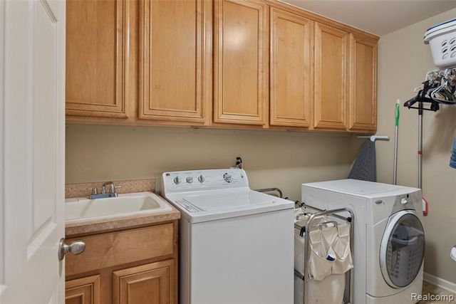 14109 Berryknoll Drive, Utica, MI 48315