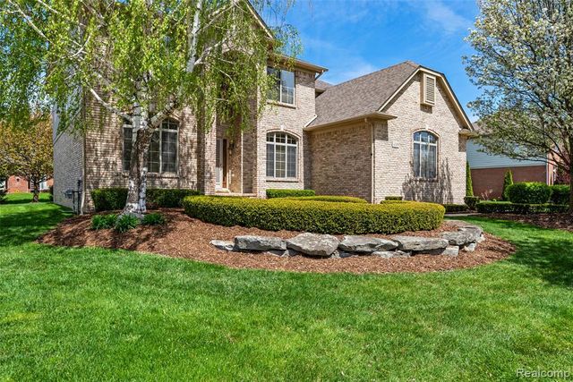 14109 Berryknoll Drive, Utica, MI 48315