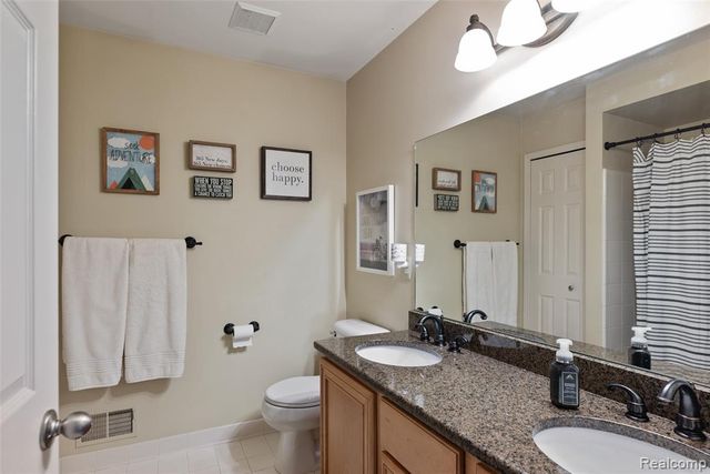 14109 Berryknoll Drive, Utica, MI 48315
