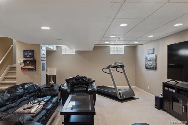 14109 Berryknoll Drive, Utica, MI 48315