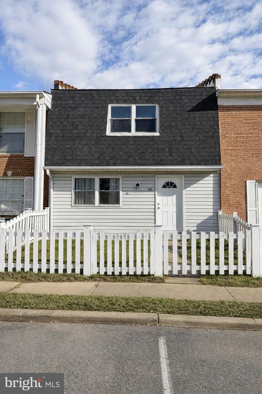 911 ANVIL RD, Fredericksburg, VA 22405