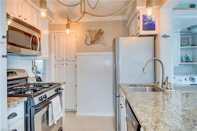 9530 Hammett PW, Norfolk, VA 23503