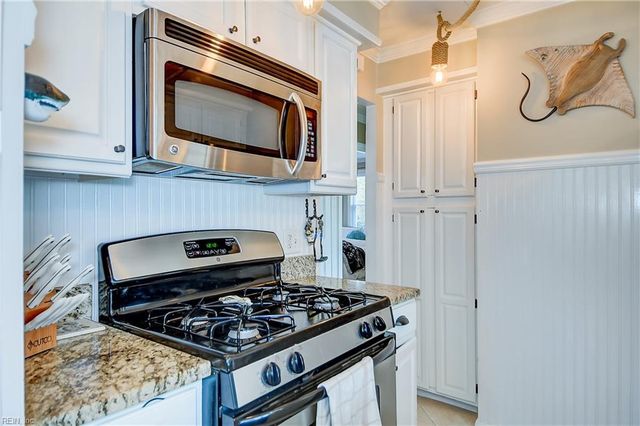 9530 Hammett PW, Norfolk, VA 23503