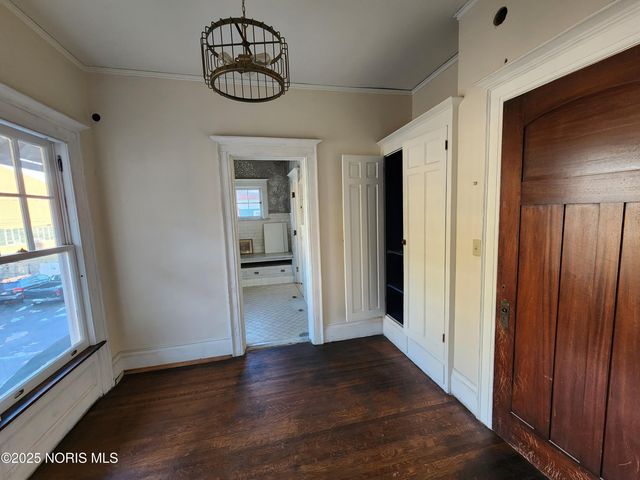 424 Winthrop Street, Toledo, OH 43620