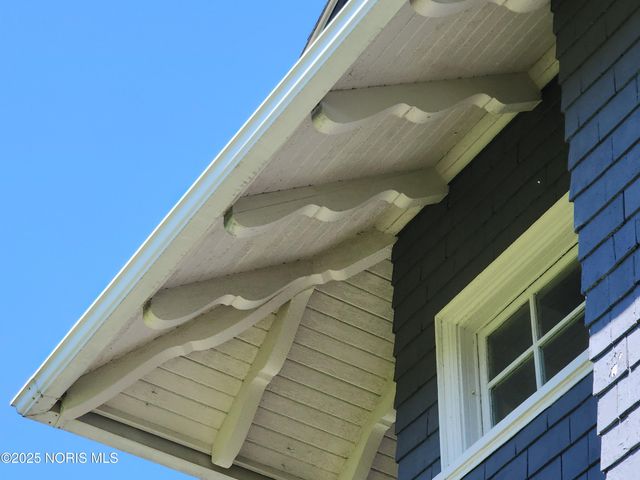 424 Winthrop Street, Toledo, OH 43620