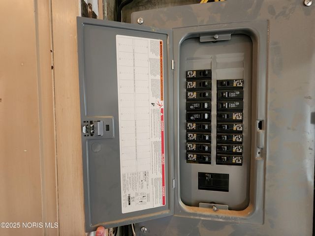 424 Winthrop Street, Toledo, OH 43620