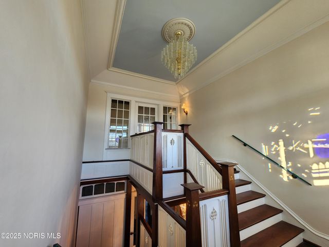 424 Winthrop Street, Toledo, OH 43620