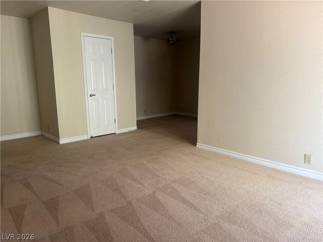 5350 River Glen Drive 298, Las Vegas, NV 89103