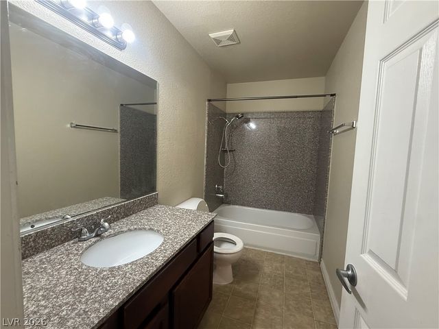 5350 River Glen Drive 298, Las Vegas, NV 89103