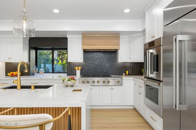 1324 La Granada Drive, Thousand Oaks, CA 91362