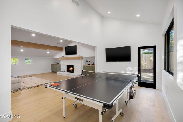 1324 La Granada Drive, Thousand Oaks, CA 91362