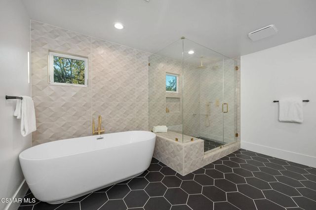 1324 La Granada Drive, Thousand Oaks, CA 91362