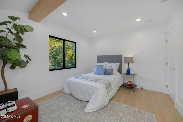 1324 La Granada Drive, Thousand Oaks, CA 91362