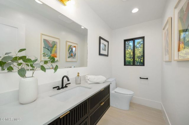 1324 La Granada Drive, Thousand Oaks, CA 91362