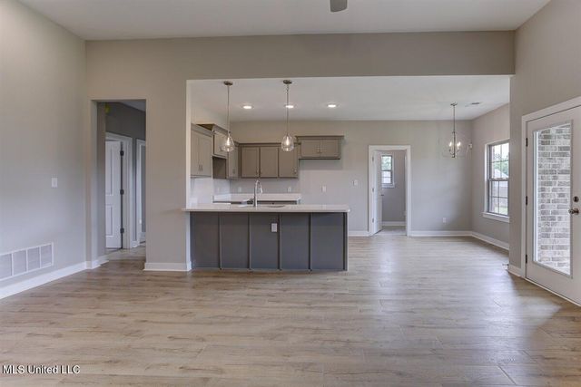 7735 Carmel Cove, Walls, MS 38680