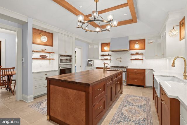 616 COTTERILL RD, Gibson Island, MD 21056