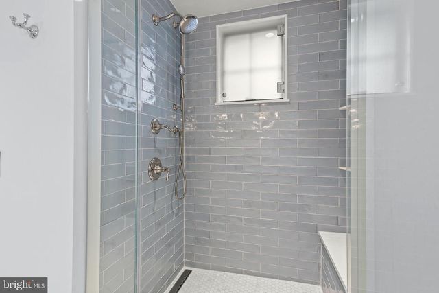 616 COTTERILL RD, Gibson Island, MD 21056