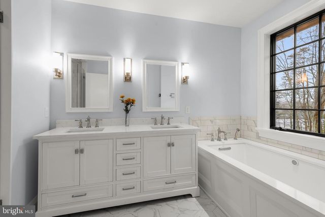 616 COTTERILL RD, Gibson Island, MD 21056