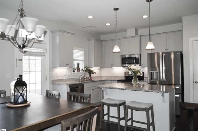 121 Bluet Lane, Taylors, SC 29687