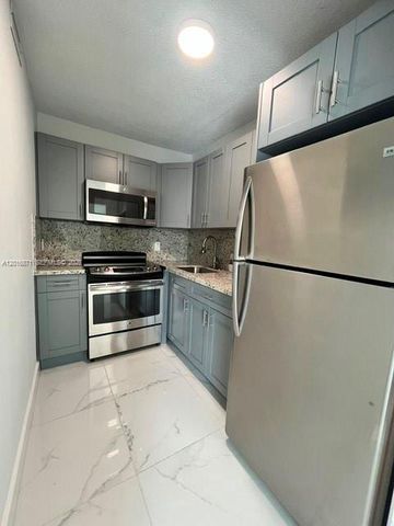 5050 NW 7th Street 220, Miami, FL 33126