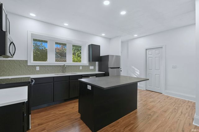 1331 W Wildwood Avenue, Fort Wayne, IN 46807