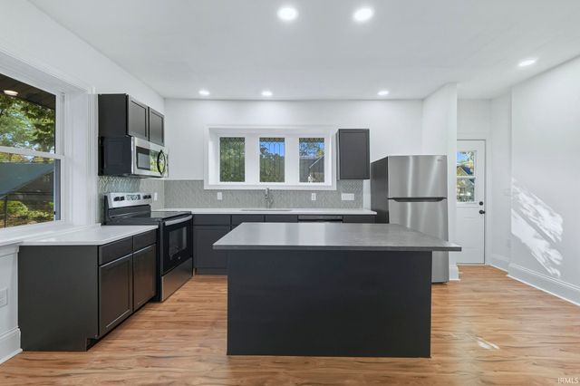 1331 W Wildwood Avenue, Fort Wayne, IN 46807